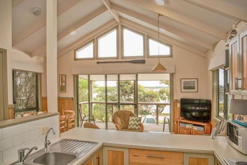 Clayton Bay Riverside Holiday Park
