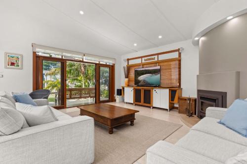 Bali Beach House by Experience Jervis Bay