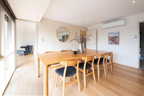 Long View - Heated Pool in Red Hill