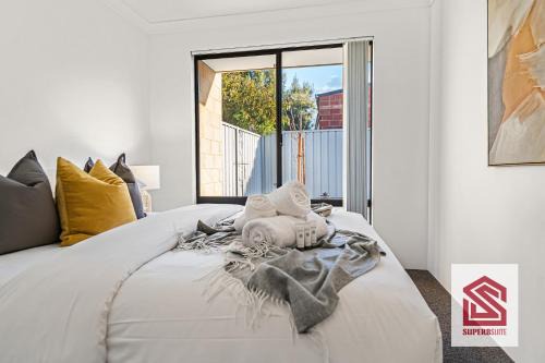 Bunbury Beach Splendor Modern Coastal Home
