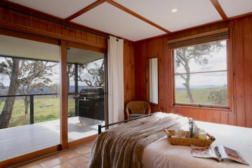 Turon Gates Wilderness Retreat - Lodges, Log Cabins and Glamping near the Blue Mountains