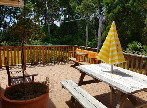 Regatta Point Tavern & Holiday Villas