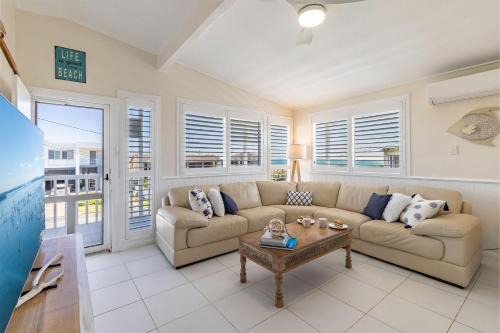 Ocean Ave Anna Bay 